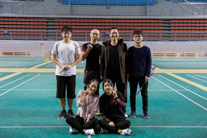 说明: C:\Users\lx\Desktop\研究生网站\半岛平台研究生羽毛球比赛\微信图片_20190328141316.jpg